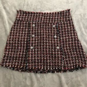 High-waisted plaid skirt